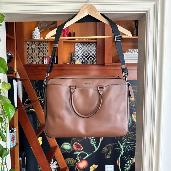 Coach Messenger Bag - Picture 2 of 8